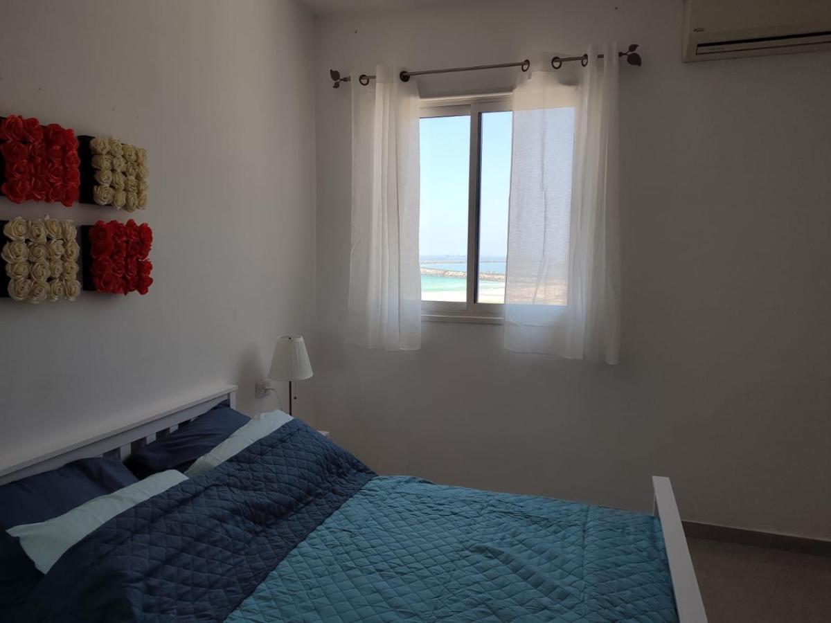 Lovely Three-Room Apartment Above The Promenade Ашдод Экстерьер фото